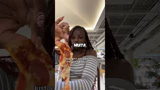Essa pizza tem MUITO MENOS recheio! ??