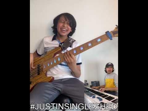 Justin-Lee Schultz jamming to His new single JUST IN - YouTube