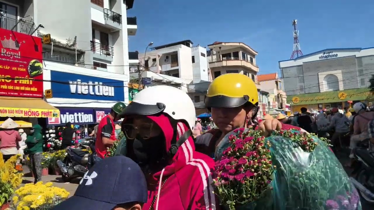 Chợ  Trà Vinh 29 tết.