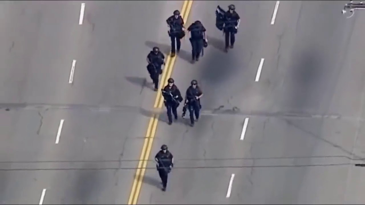Los Angeles Police Chase Crazy Driver Takes His Life After Standoff ...