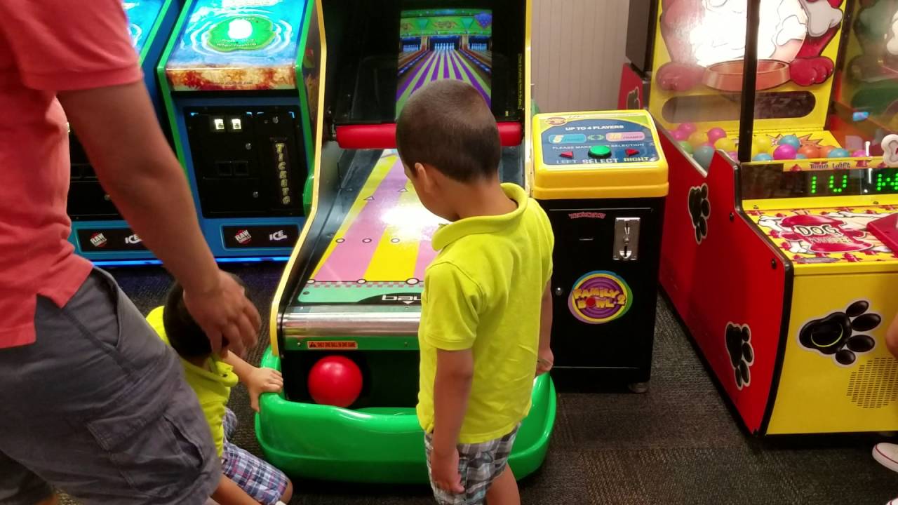 Chuck E. Cheese Indoor Game Bowling YouTube