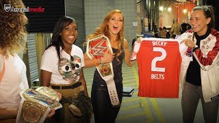 Arsenal meet WWE Women's Champion Becky Lynch at RAW in London