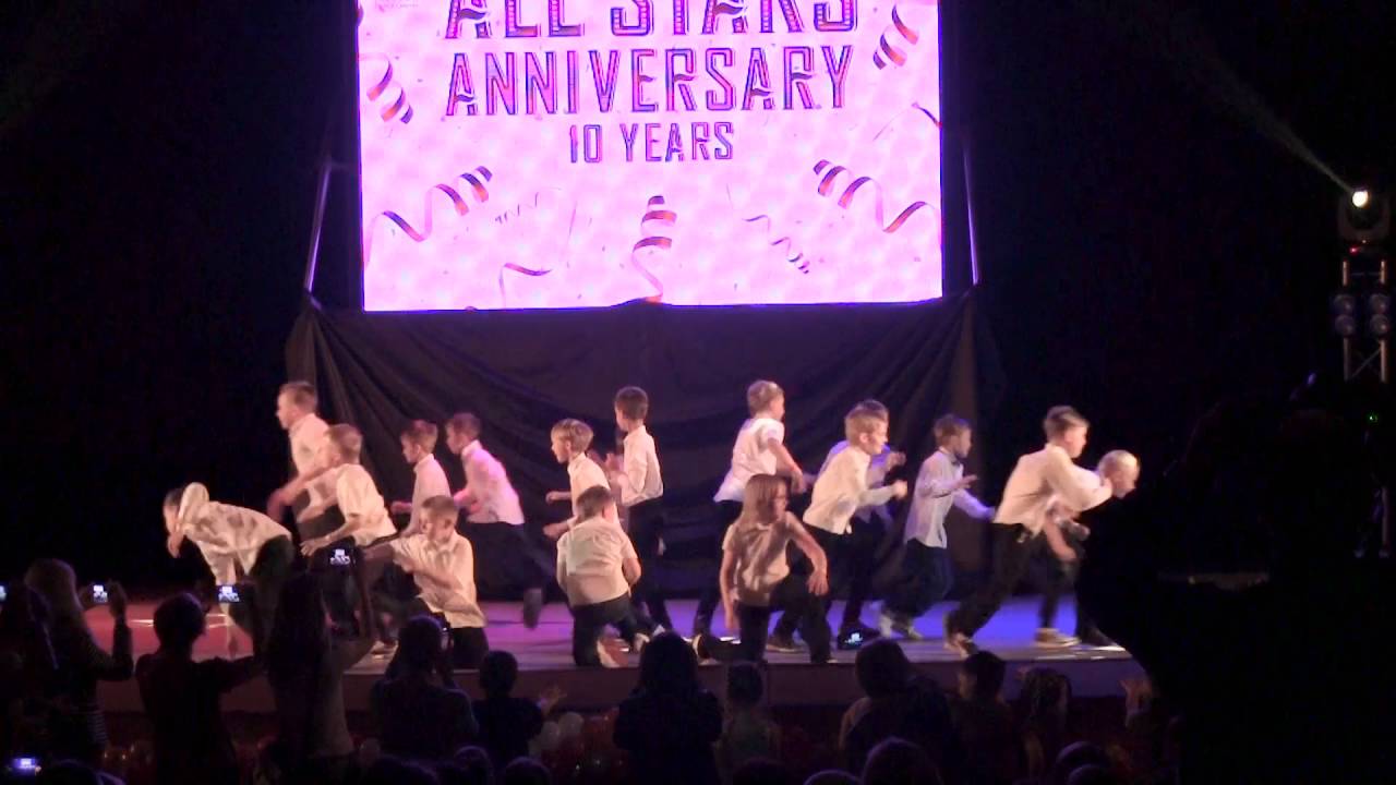Community Show by Сергей Ярмак.All Stars Anniversary 10 Years 2016 contemporary art ตัวอย่าง