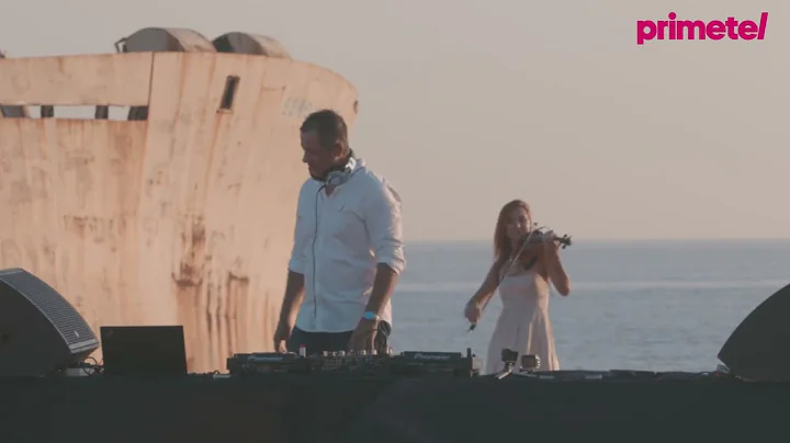 Dj Janus and Victoria - Shipwrecks Dream by the sea