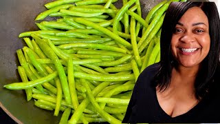 How to sauté Garlic GREEN BEANS in a Cast Iron Wok | Tanny Cooks