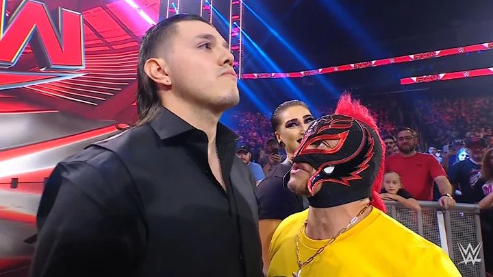 Dominik confronts Rey Mysterio and attacks Edge - WWE Raw 9/5/2022