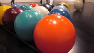 Claes Oldenburg's Giant Soft Ketchup Bottle and Giant Pool Balls screenshot 1