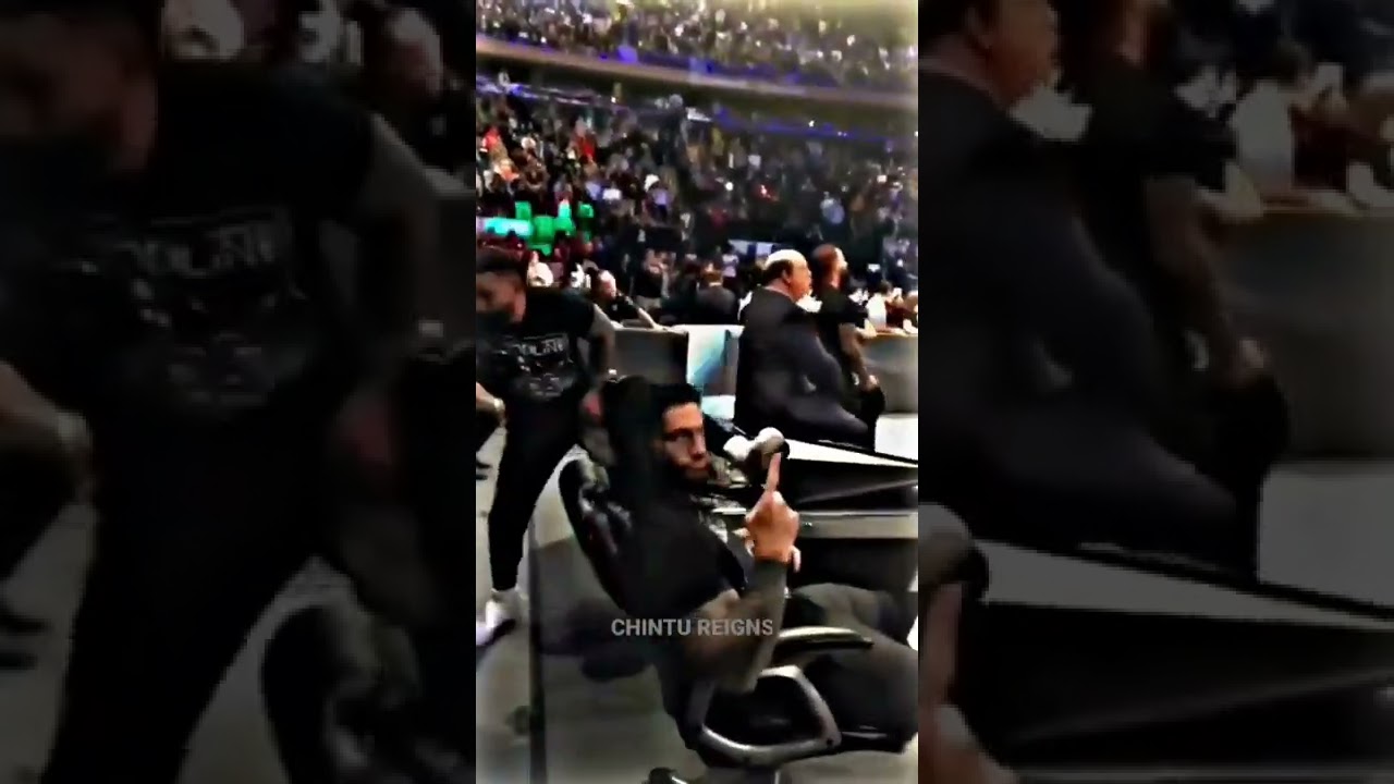 Roman reigns funny 😄 😆 interaction with fans 
