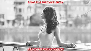 Boris Zhivago ~~ Love Is A Memory Away ~~ Contiene Subtítulos en Inglés y Español chords