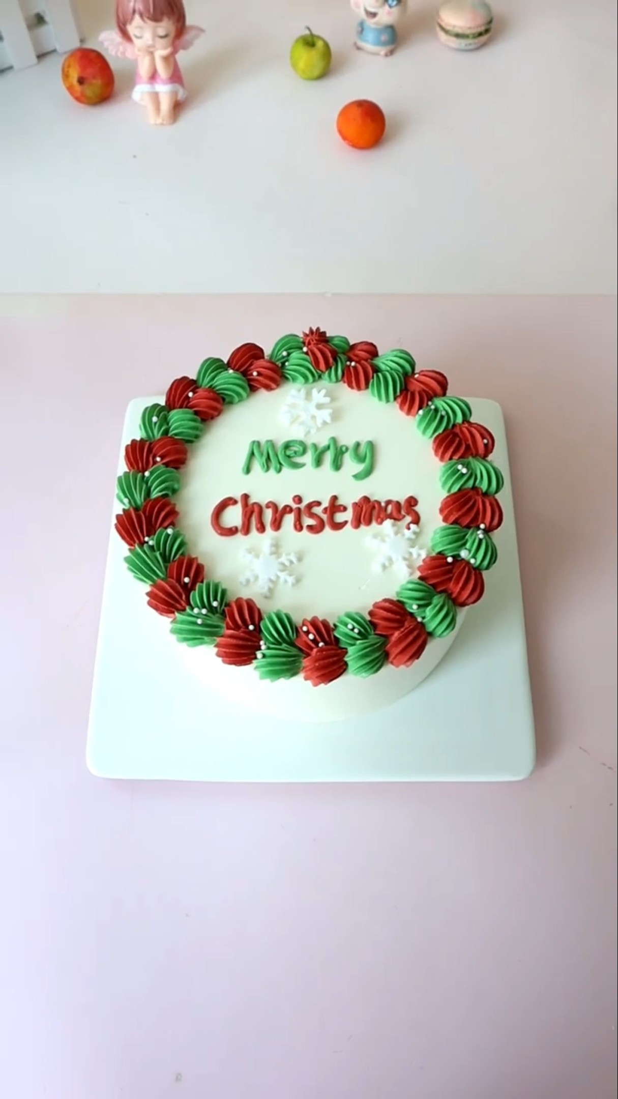 Cake training, professional baking training  bread and cakes, cake baking teaching, simple Christmas
