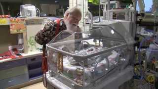 Santa Claus visits premature babies