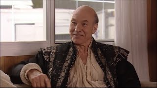 Patrick Stewart on EXTRAS - Naked