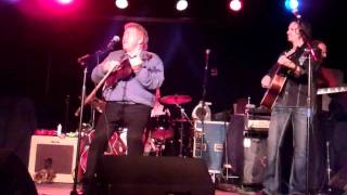 Roy Clark performs 'Orange Blossom Special'