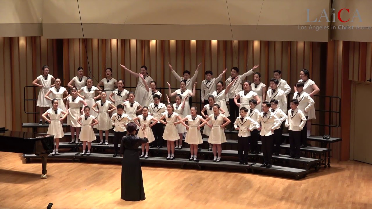 Praise His Holy Name Performed By YouTube praise-his-holy-name-performed-by-youtube