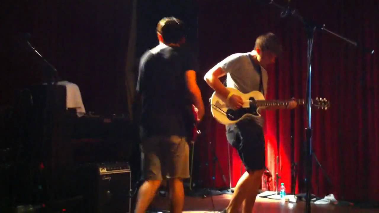 Beach Fossils - Daydream @ CHBP 2010 HD part 6 of 7