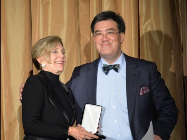 Dame Jillian Sackler introduces New York Philharmonic's Alan Gilbert