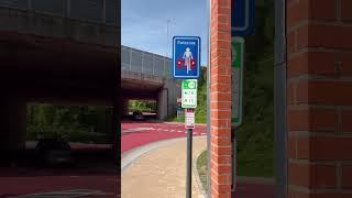 Urban planning ideas: #1 High priority biking zones across the full road