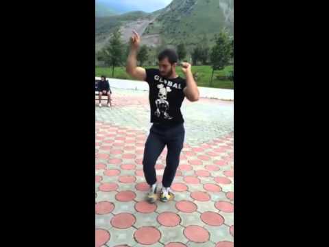 Осетин Танцует Под Песню ХабибиThe Ossetian Dances Under The Song Of The Habibi