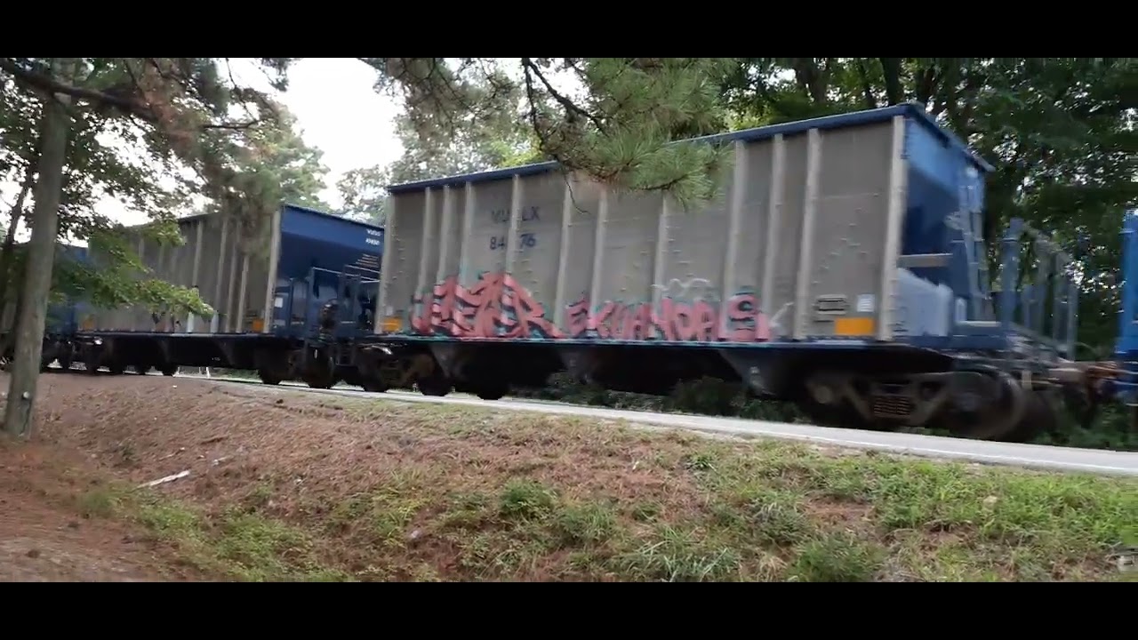 C&A 2116 and 3557 before a storm - YouTube