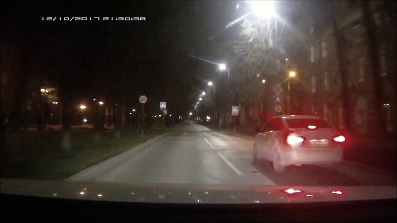Громкий звук двигателя
