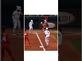 She pulled off an insane no look pick off move...🔥