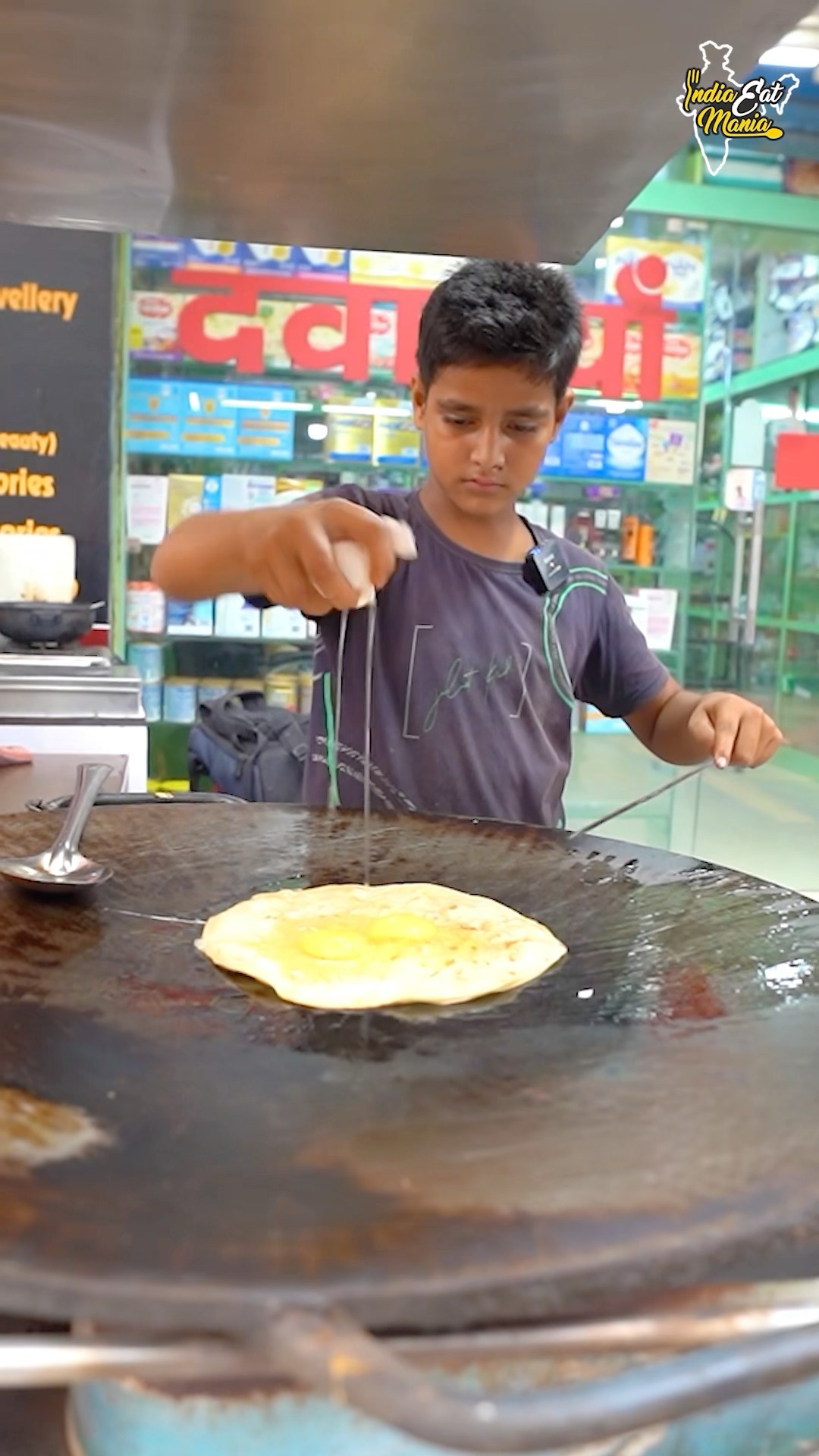 12 Saal Ke Chote Bache Ka Biggest Size Eggs Chicken Roll In Noida Rs. 40/- Only #noida #shorts