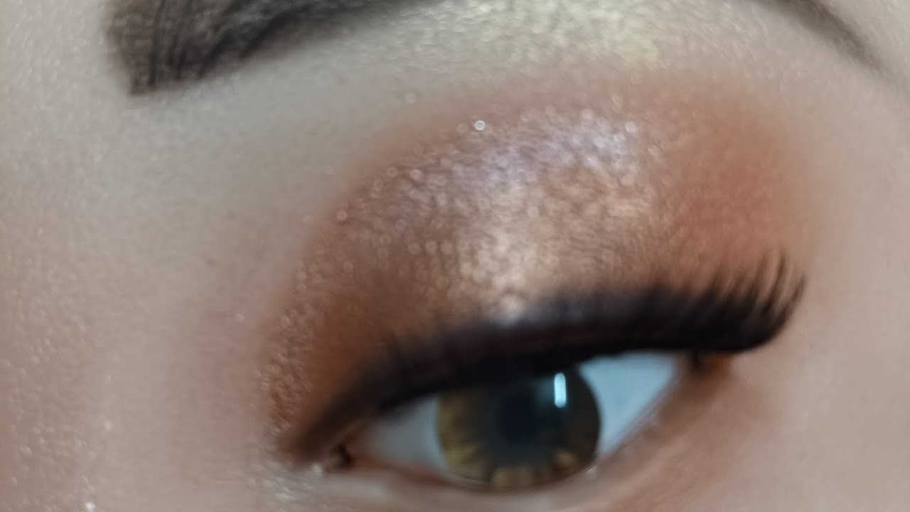 Quick & Easy Eye Makeup - For Beginners!