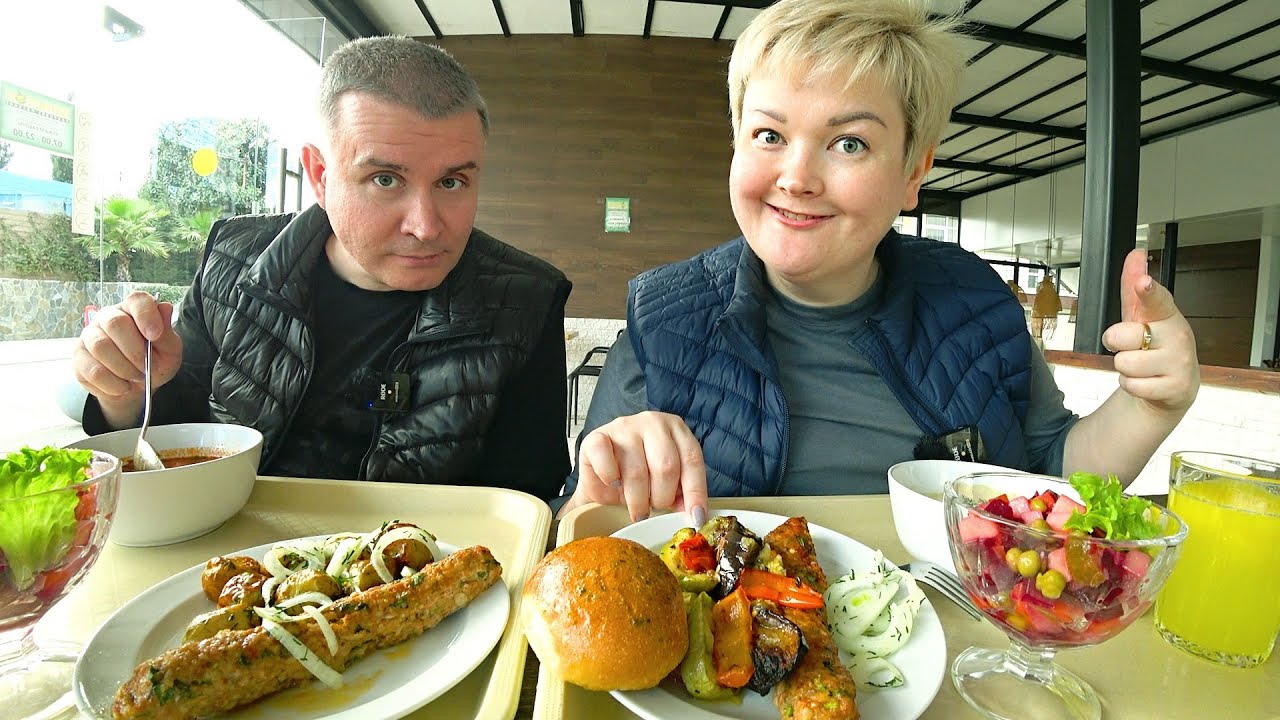 Мукбанг с ГОЛОДУХИ😋набрали полный стол еды на 1000🍖🍲в столовой Патиссон в Сочи Адлер🌊 Ну и ЦЕНЫ