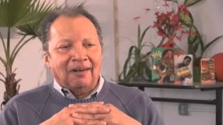 Author Walter Dean Myers on promoting reading & education How Does Walter Dean Myers Inspire His Readers