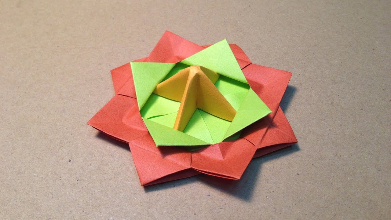 折り紙 おりがみ 遊べる簡単なコマの折り方 作り方 Youtube