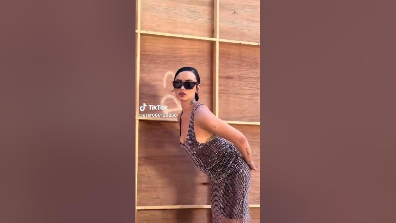 Demi Lovato’s comeback single is titled “Fast”.