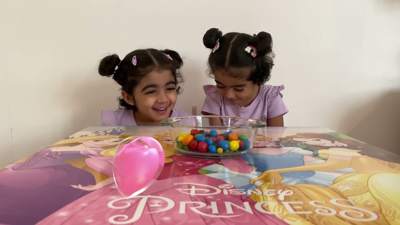 Don’t eat challenge with sheikha and salama 😍