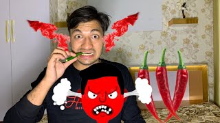 The challenge of eating hot peppers🌶️