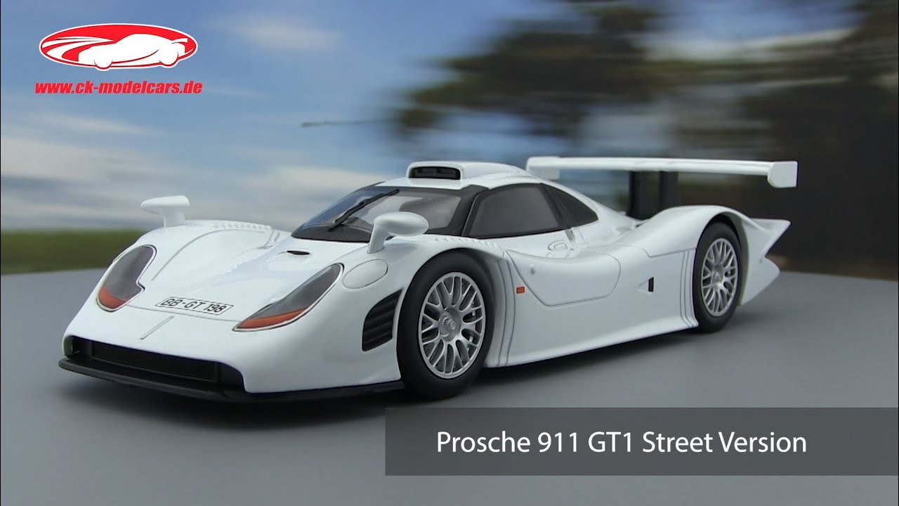 WERK83 1:18 Porsche 911 GT1 Street Version 1998 white W18029005