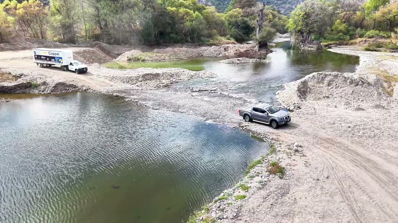 Pasando el río mixteco para Tsio vitu Mixtepec 