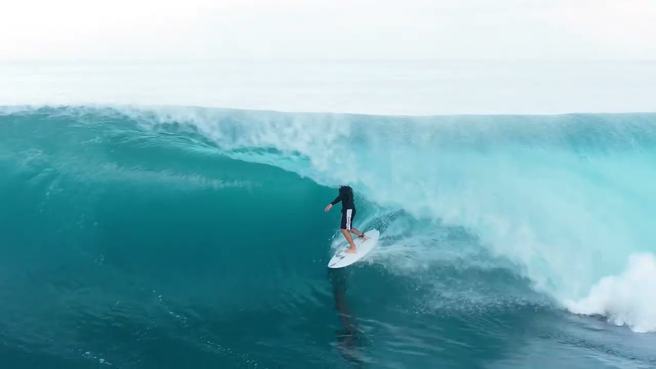 11/28/2025 Hawaii Surfing #surfing #drone #pipeline #hawaii