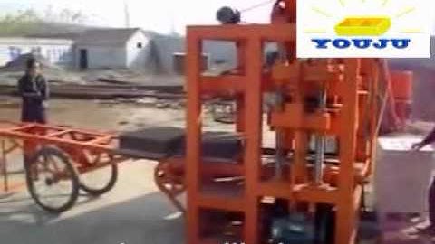 small scale QTJ4-26C  semi-automatic concrete block machine