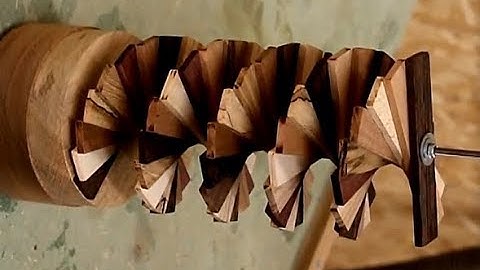 Woodturning-The Exothermic epoxy 11 wood spiral vase( FAIL )