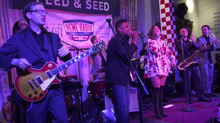 The Right Now- He Used To Be (Live) w/ Dee Adams