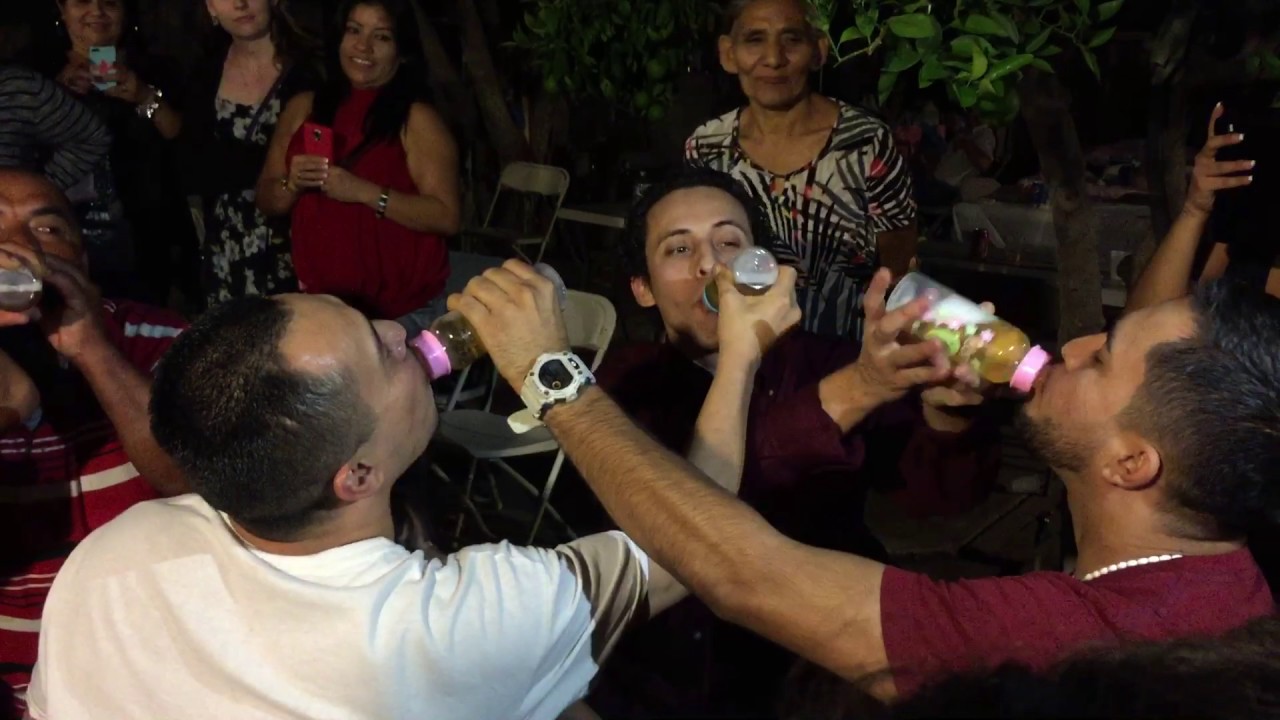 Baby shower games - YouTube
