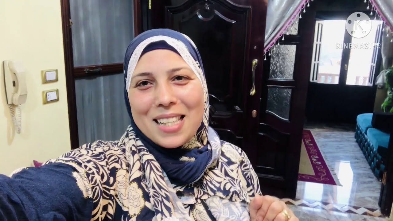 عزومه للعرسان والعرايس وماهو انا العمه والخاله عملت اكل يجنين شويه كفته وفراخ وجلاش باللحمه