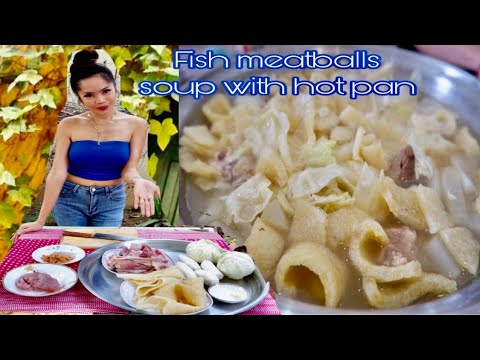 Video: Supă De Chiftelă Thailandeză De Nucă De Cocos