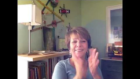 StencilGirl Welcomes NEW Artist Nancy Curry