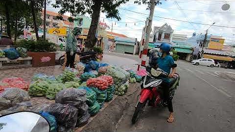 Giãn cách xã hội ở Cần Giuộc - Bà Con tranh nhau mua đồ dự trữ - Thị Trấn Cần Giuộc mùa Covi.d