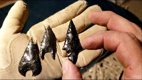 890 - Flintknapping 3rd Dacite Greek Arrowhead