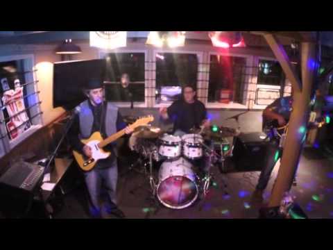 Kader Sundy SafarBlues At Yuppie Tavern 4/8/16