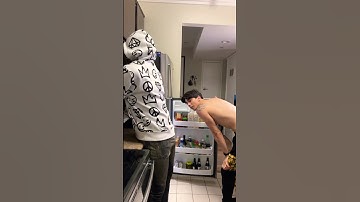 Thumbnail of Reverse Hoodie Prank Gone Wrong 😑