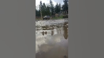 Axial Scx10ii mud truck full speed #slowmotion #crawler #scale #water #bronco #rctruck #sendit