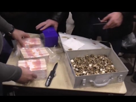 Хищение денежных средств под видом сбыта драгоценного металла
