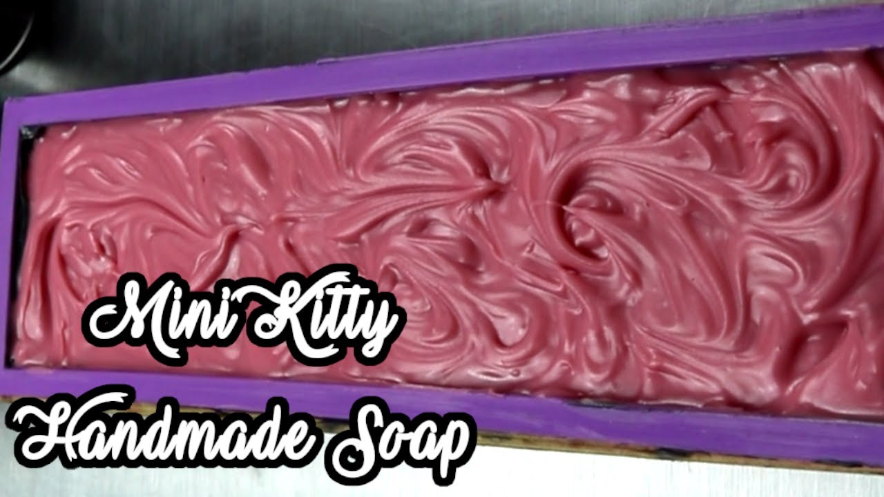 Making Mini Kitty Cold Process Soap